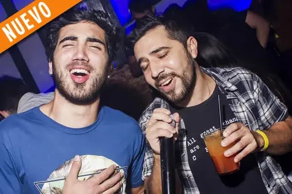 Ir a bailar con cena show en Hacheef Palermo, Buenos Aires