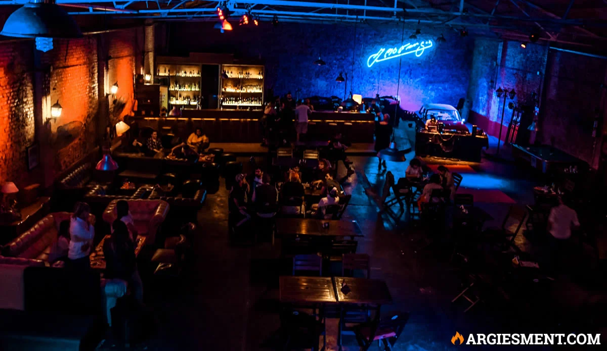 Beneficios y descuentos en Garage Bar San Telmo